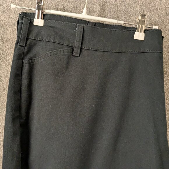 Gently Loved Women's Plus Size 26W SHORT Black Riders By Lee Black Pants - Picture 1 of 6